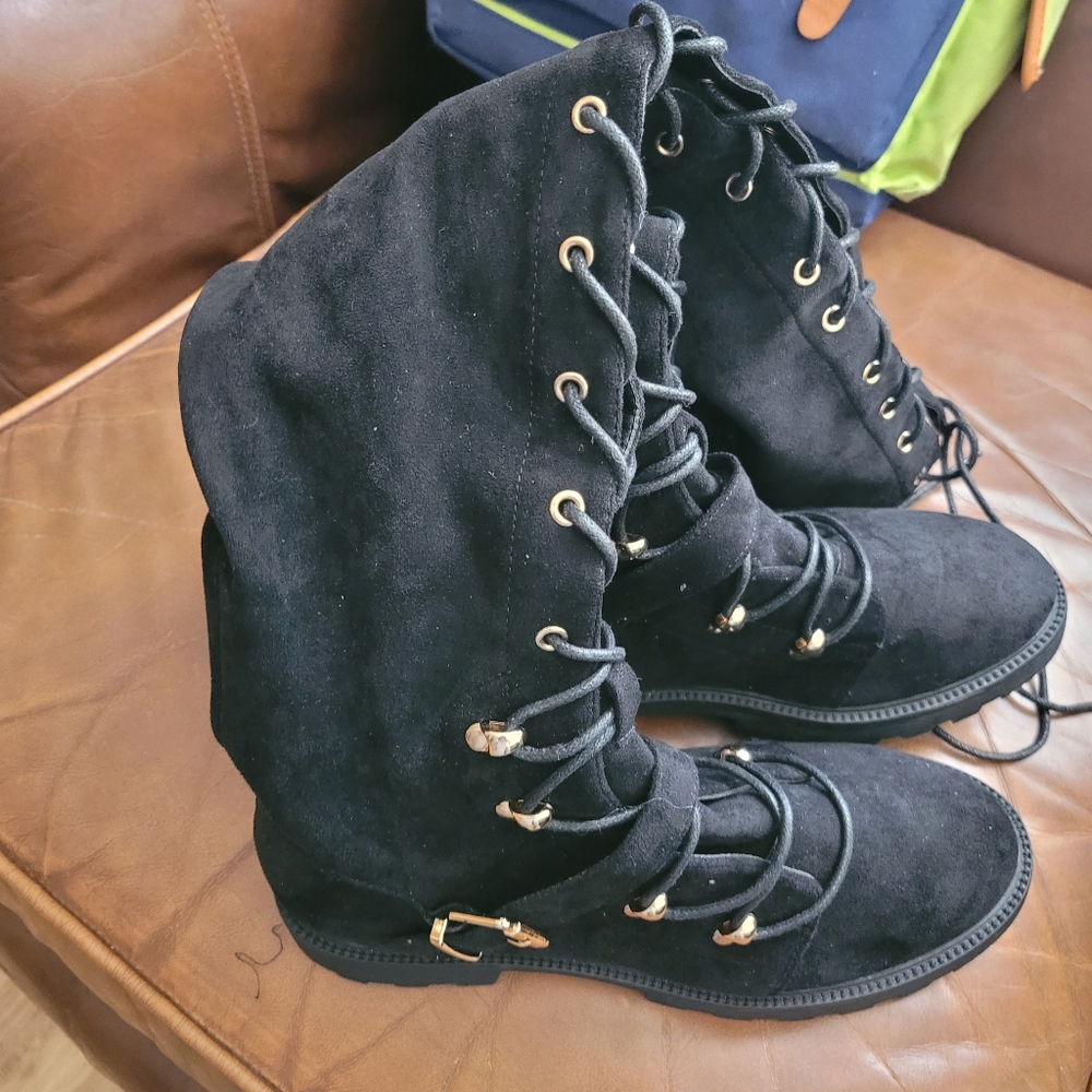 Knee high boots - Picture 3 of 4
